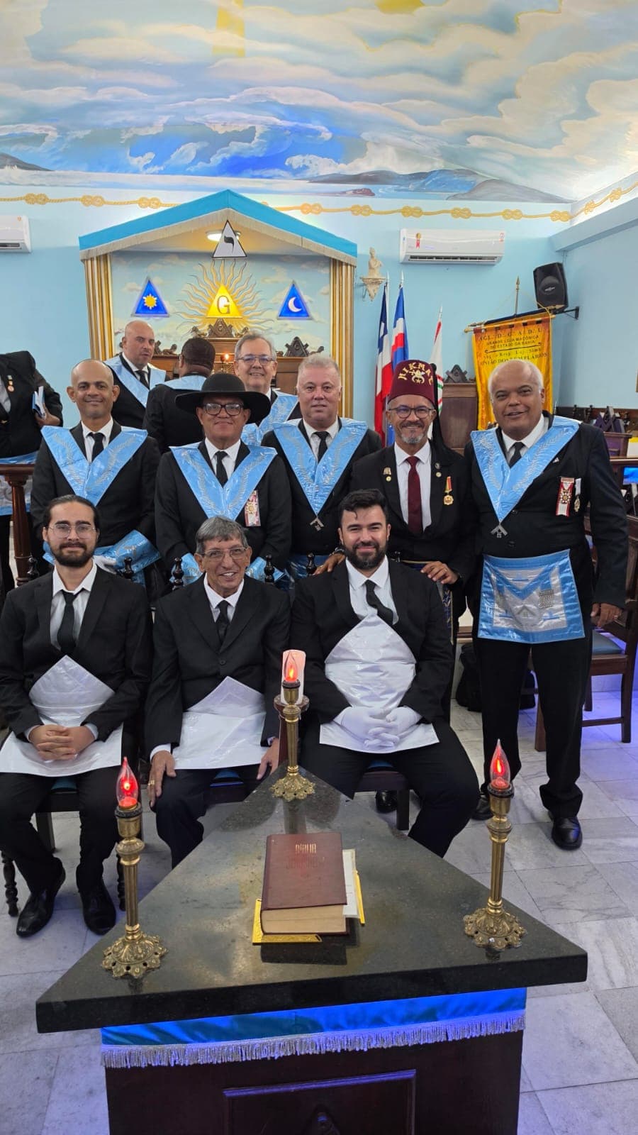Iniciação de Três Novos Irmãos